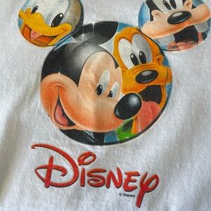 Vintage Disney Unisex White Tee with Mickey and Friends Graphic White. XL